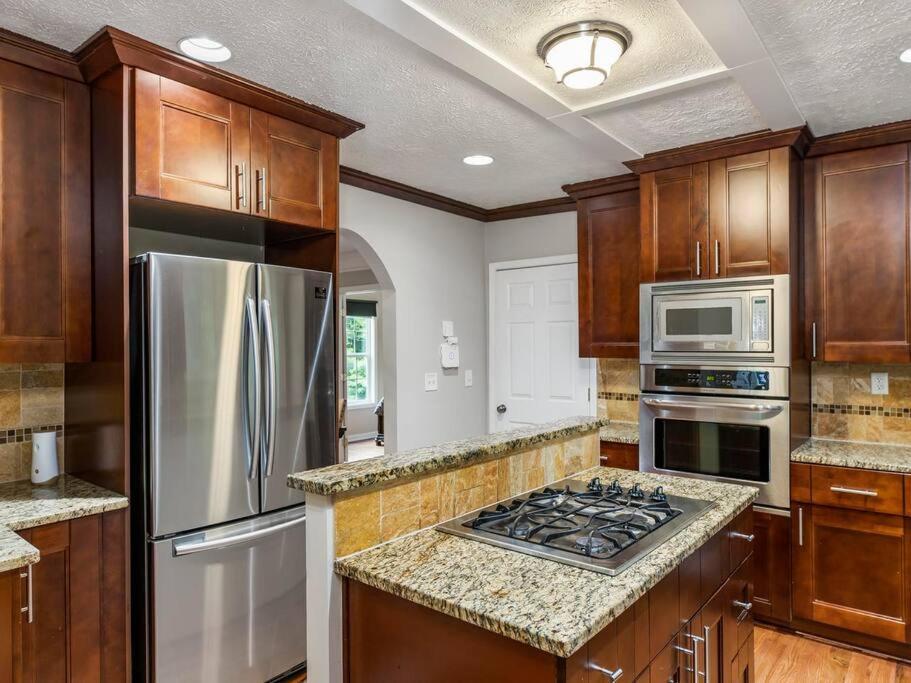 Gorgeous East Village Home Near Downtown Sleeps 12 5 Bedrooms Coffee Bbq Ac Parking 亚特兰大 外观 照片