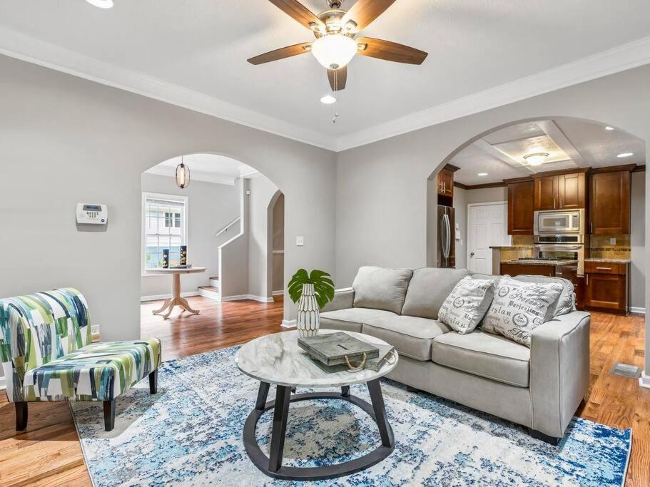 Gorgeous East Village Home Near Downtown Sleeps 12 5 Bedrooms Coffee Bbq Ac Parking 亚特兰大 外观 照片